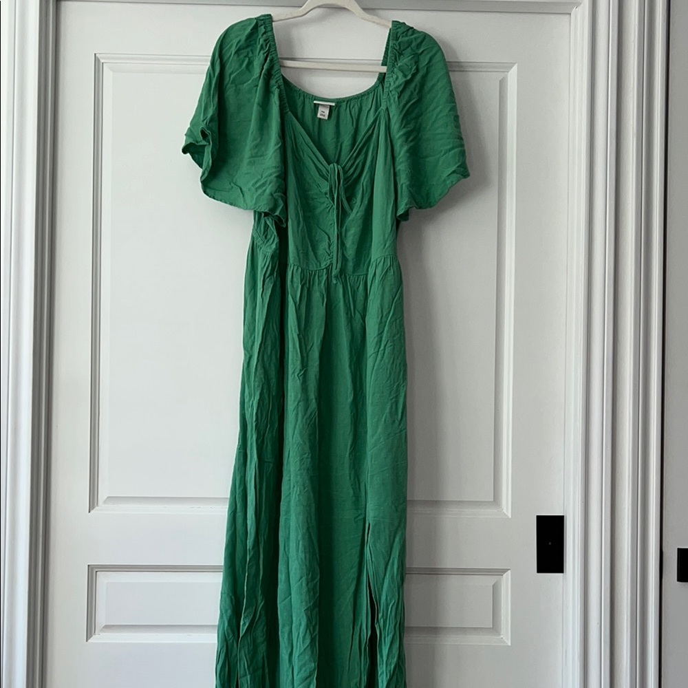 Ava & Viv Green Flutter Sleeve Maxi Dress